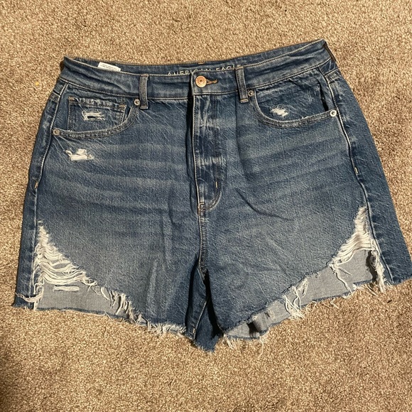 American Eagle shorts - Picture 2 of 4